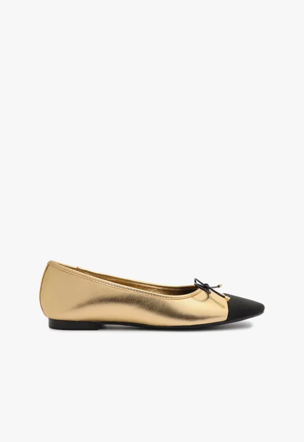 Arissa Metallic Leather Flat - Gold