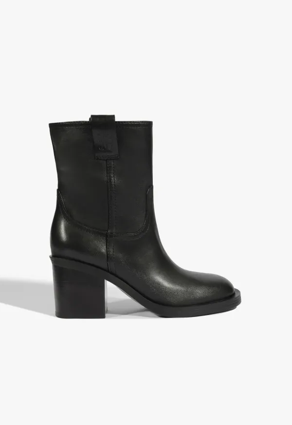 Wyatt Leather Bootie - Black