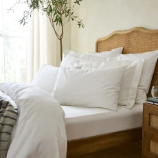 1000 TC Premium Superking Fitted Sheet White