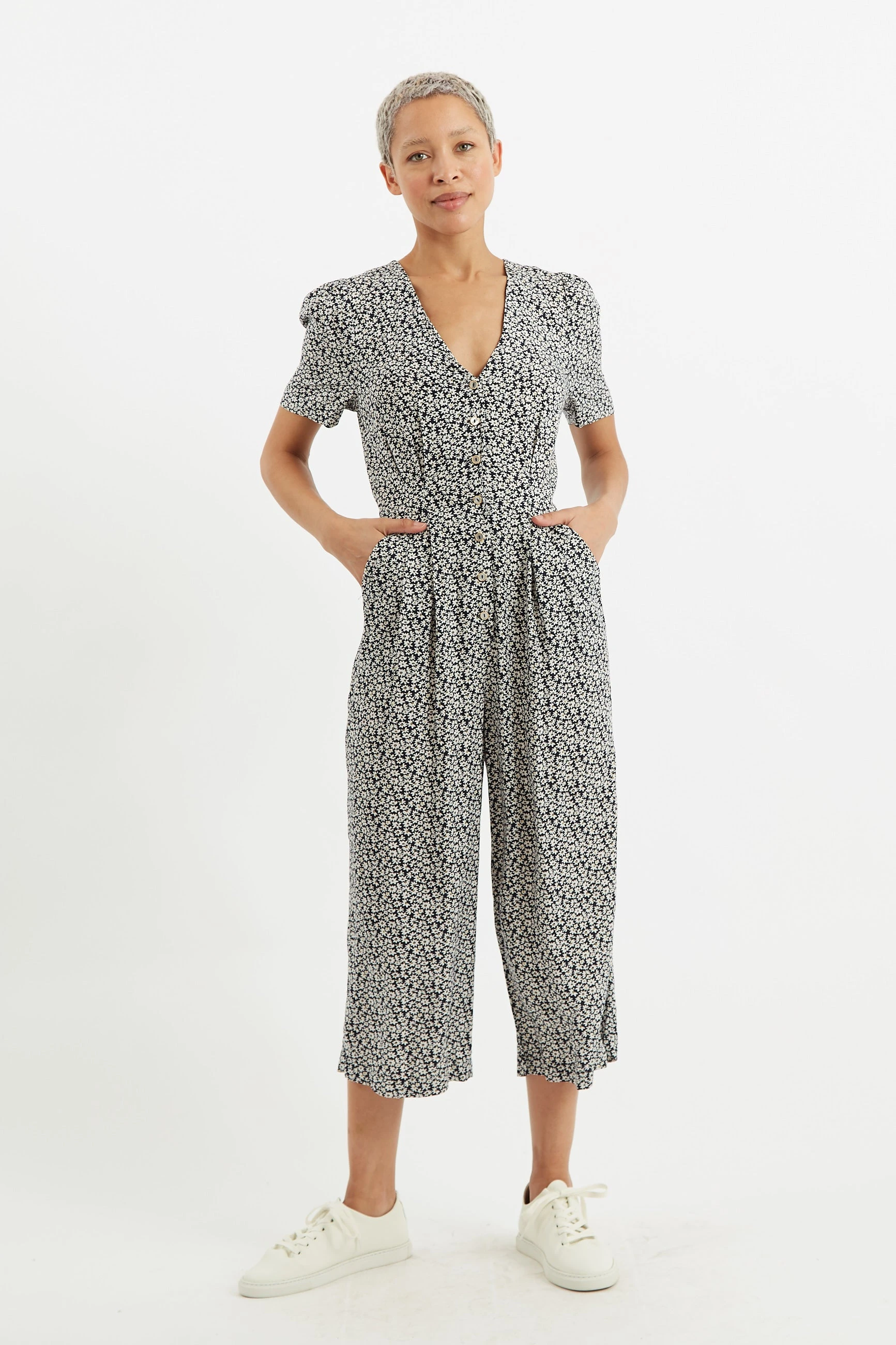 Belen Dazzler Short Sleeve V-Neck Jumpsuit - Black
