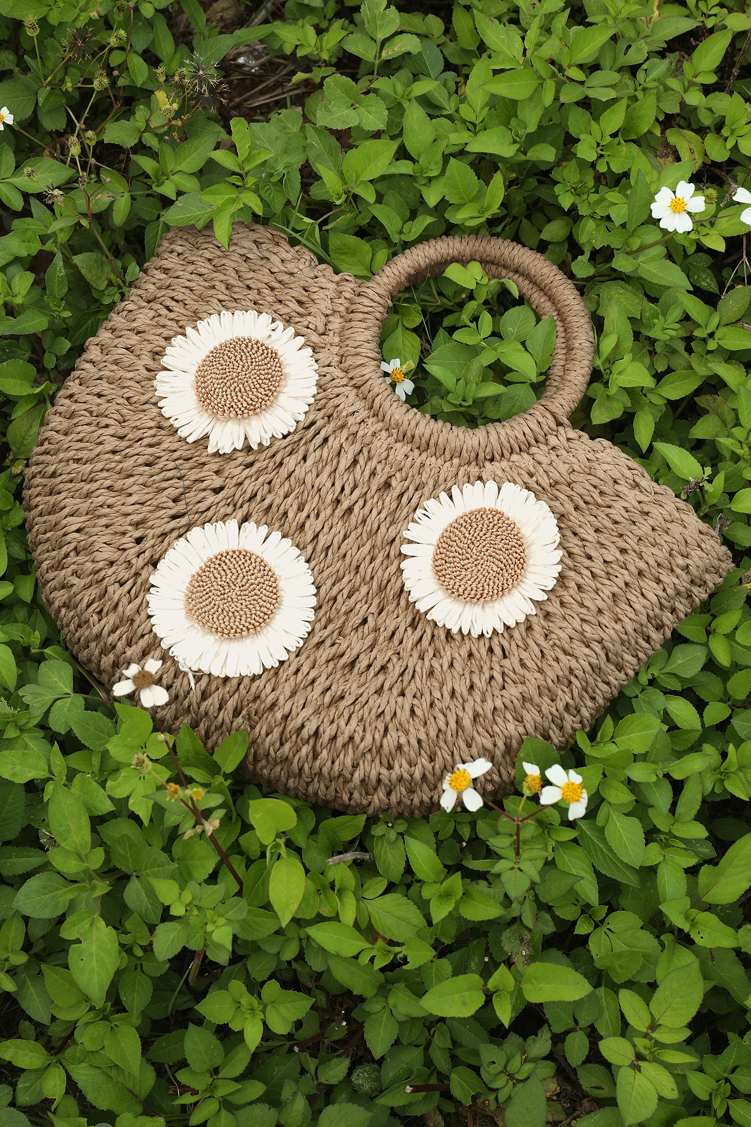 Budding Daisies Straw Bag - Neutral
