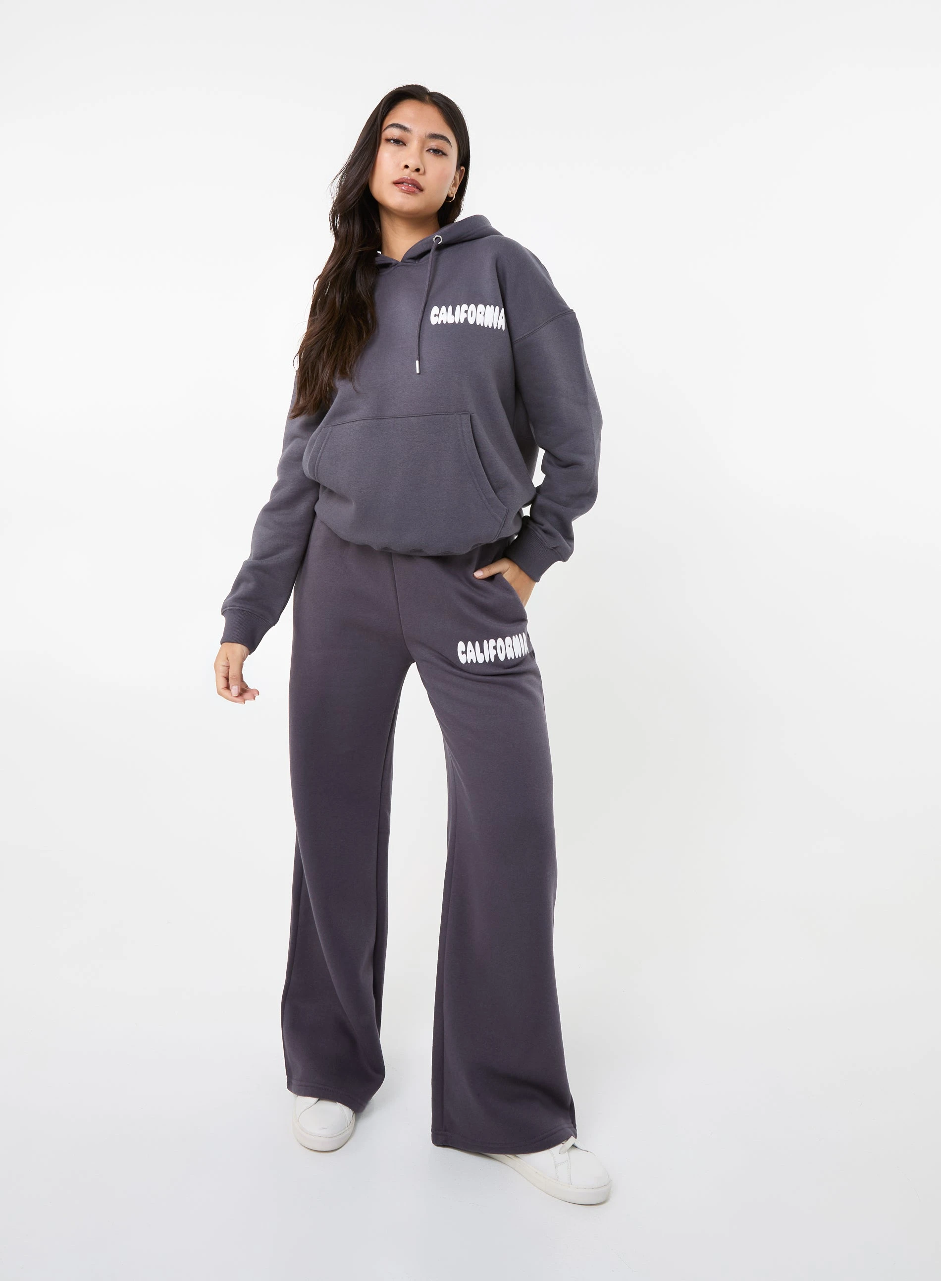 California Wide Leg Joggers  - L  - Slate