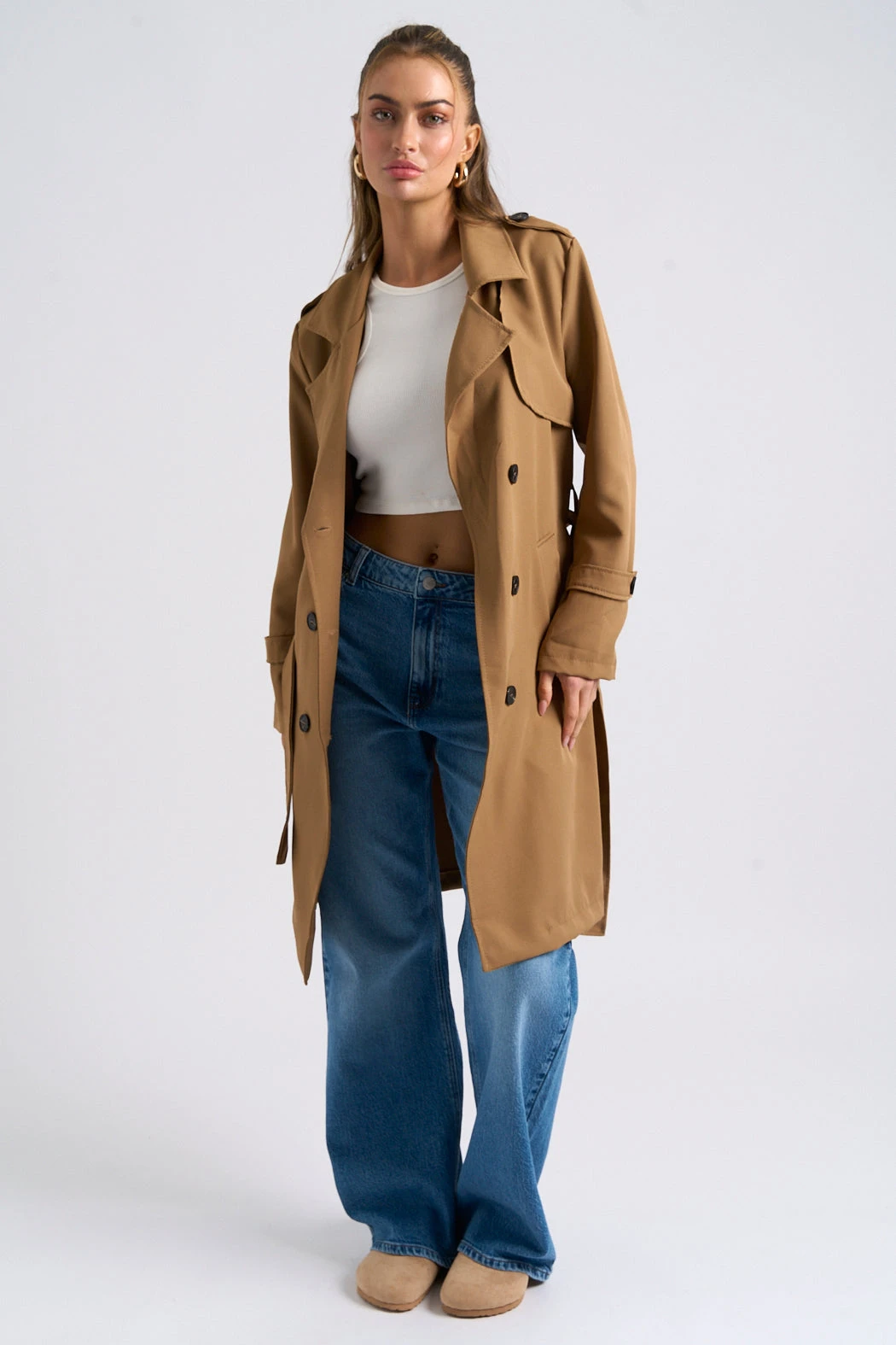 Camel Trench Coat / /