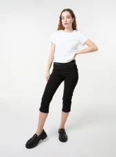 Capri Pants With Belts BLACK