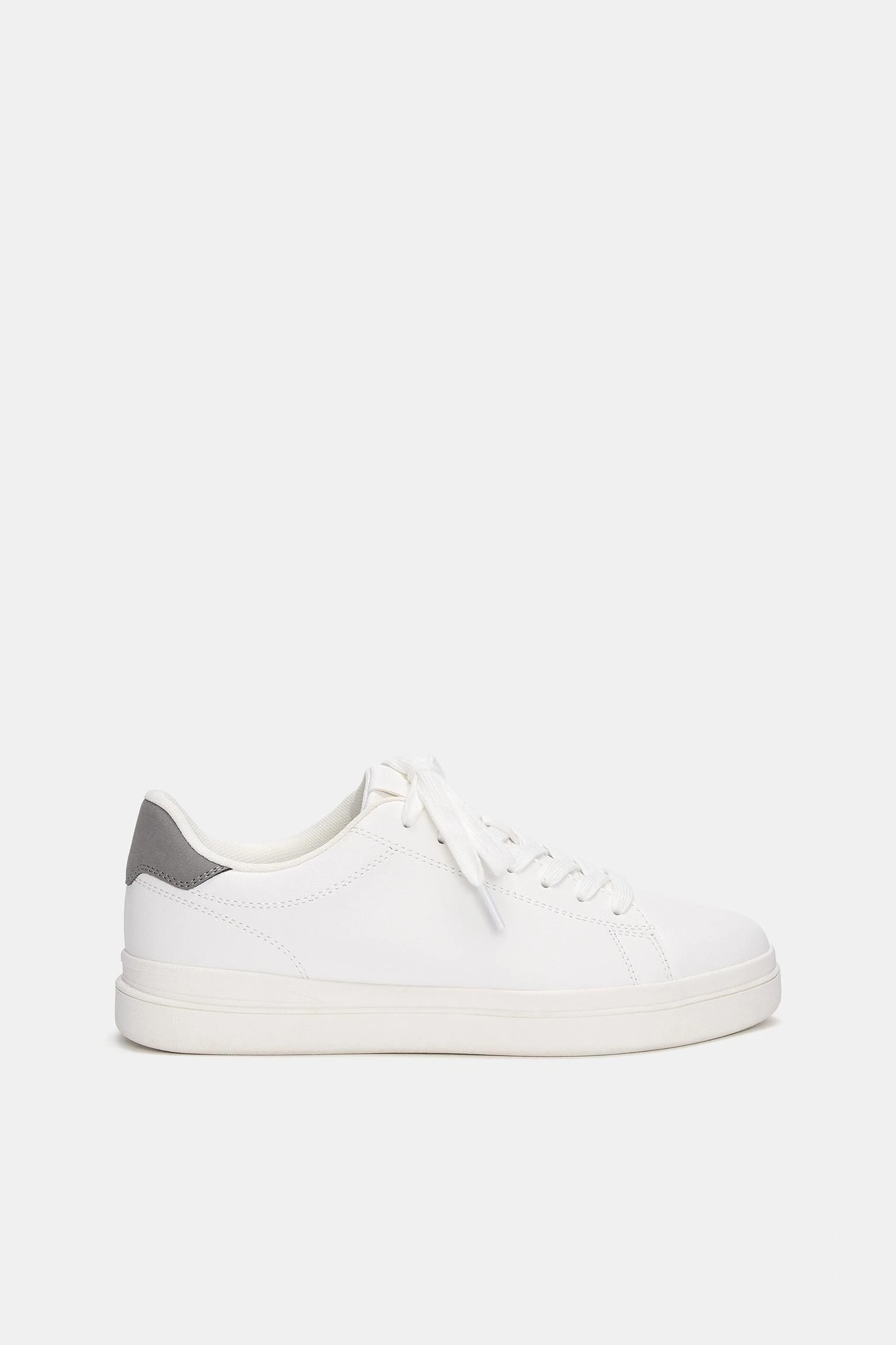 Casual Trainers - White