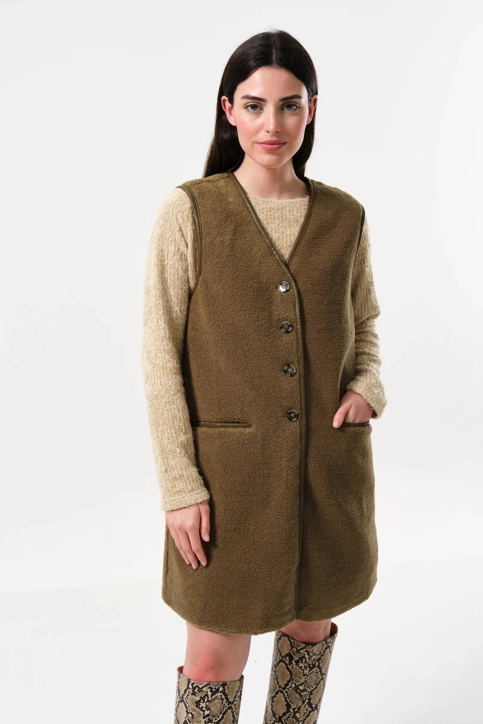 Cathel Borg Longline Gilet - Nutmeg - 








  

  

  

  
    
    


   Nutmeg

