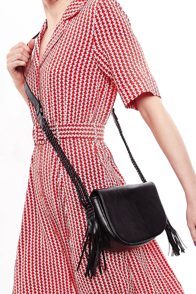 Clay Saddle Bag With Tassel Detail - Black