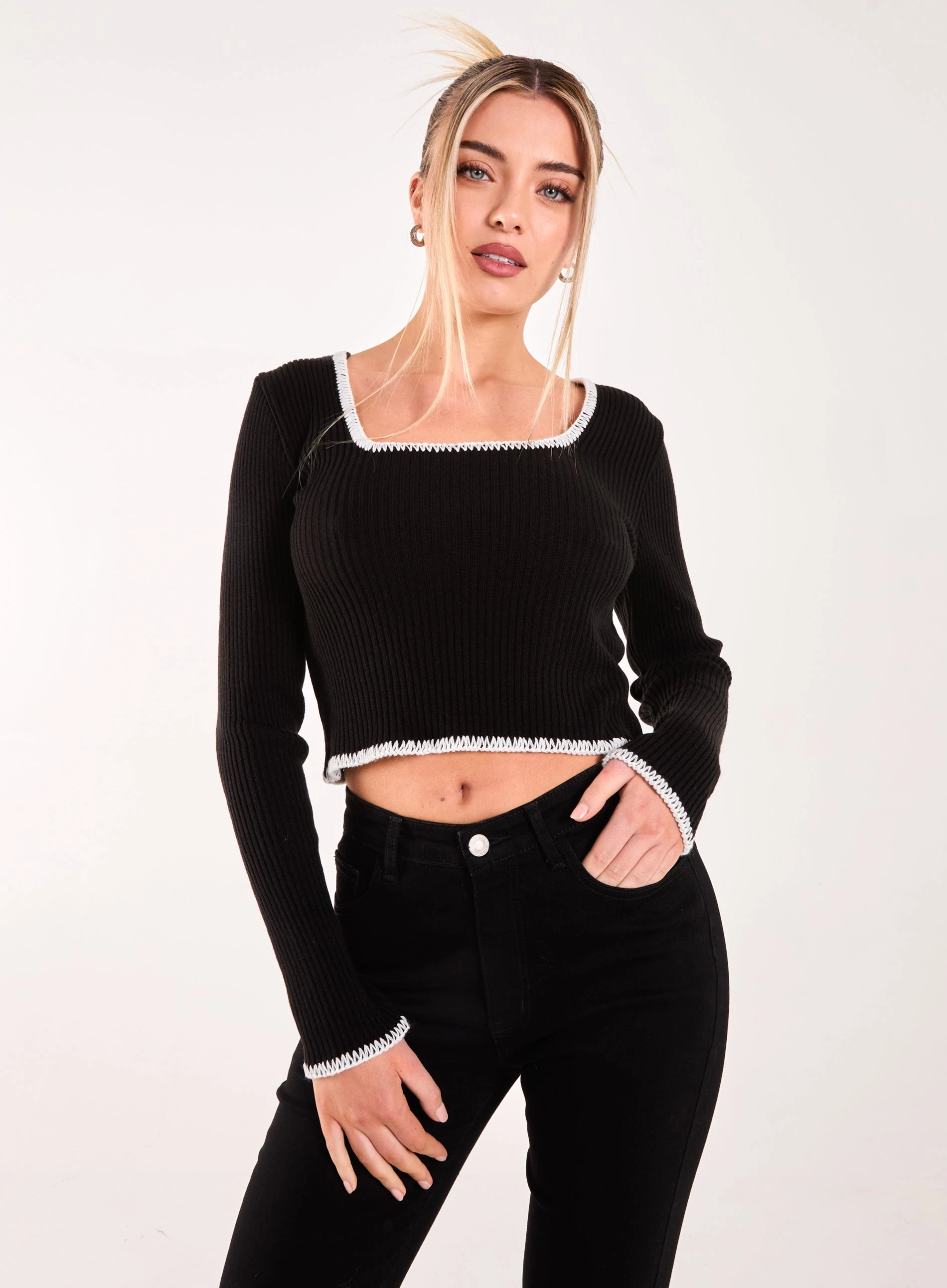 Contrast Stitch Long Sleeve Knit Top - M/L - BLACK