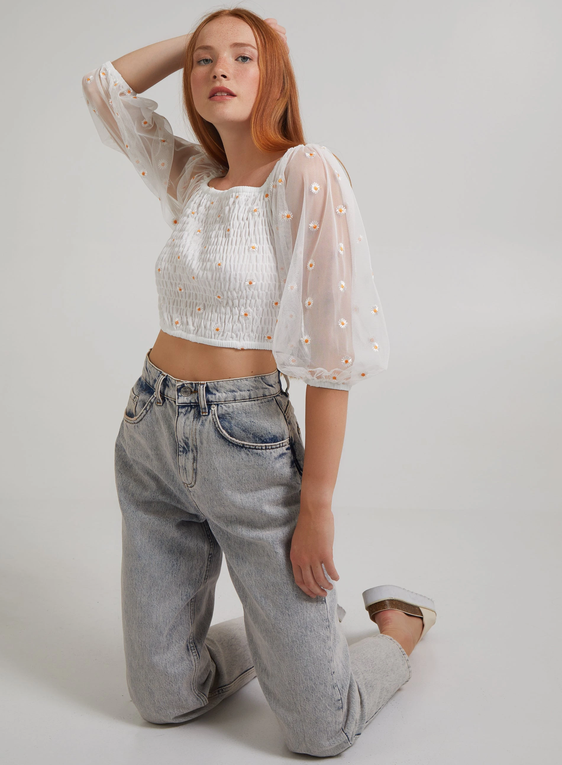 Daisy Embroidered Bardot Top  - L  - White