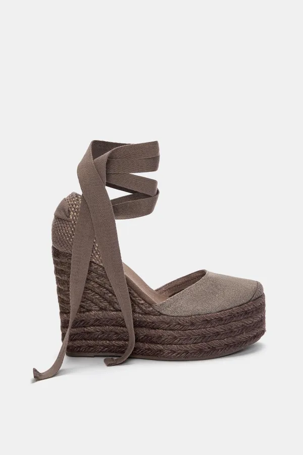 Espadrille Wedges - Brown