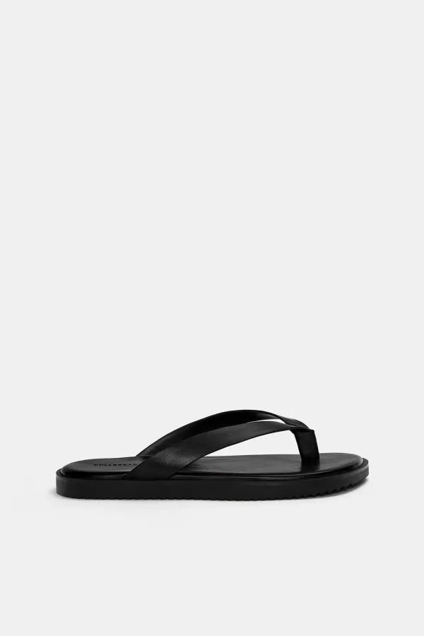 Flat Sandals - Black