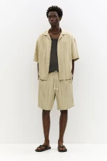 Flowing Rustic Bermuda Shorts - Green