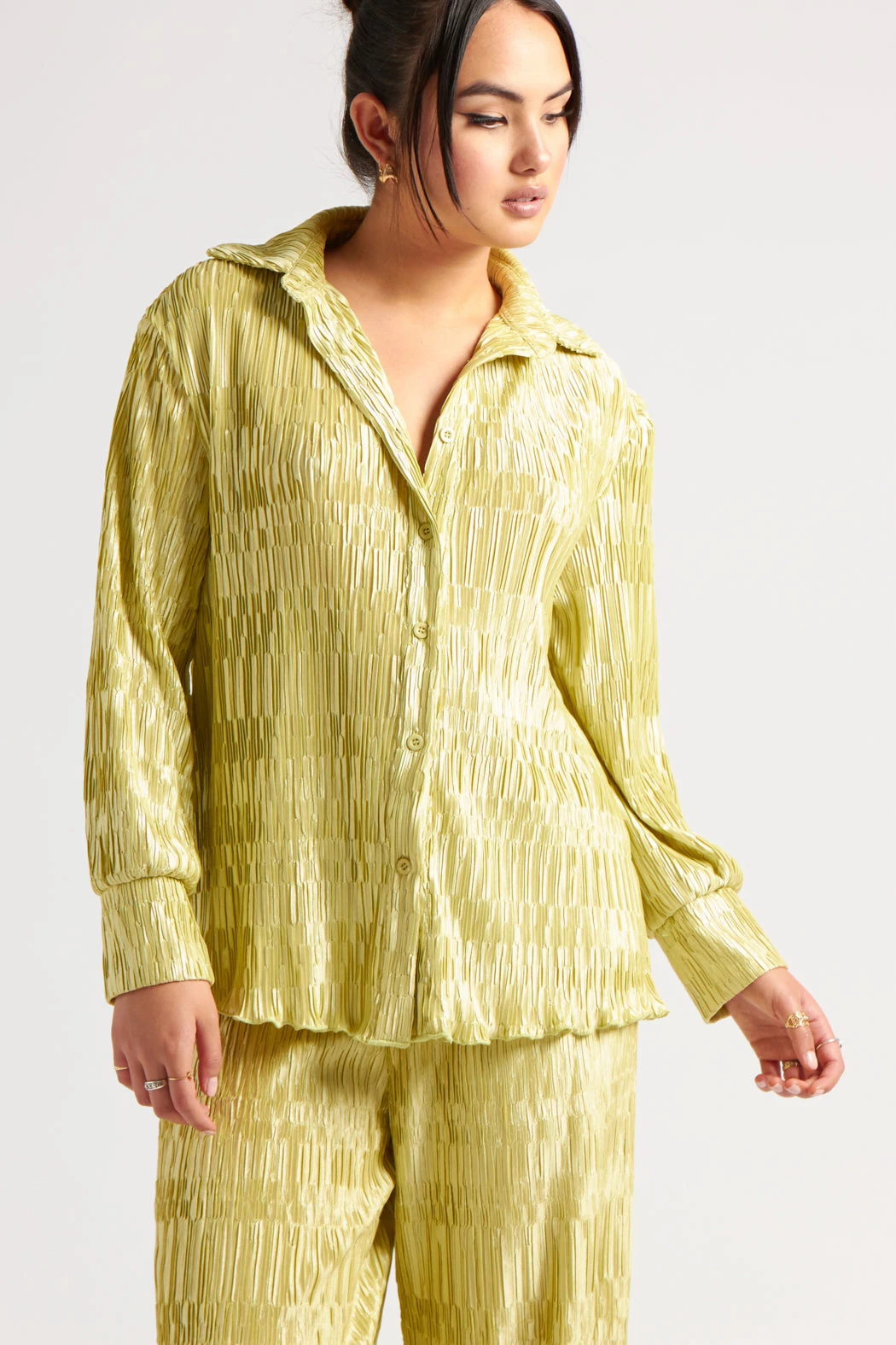 Green Textured Plisse Oversized Shirt /