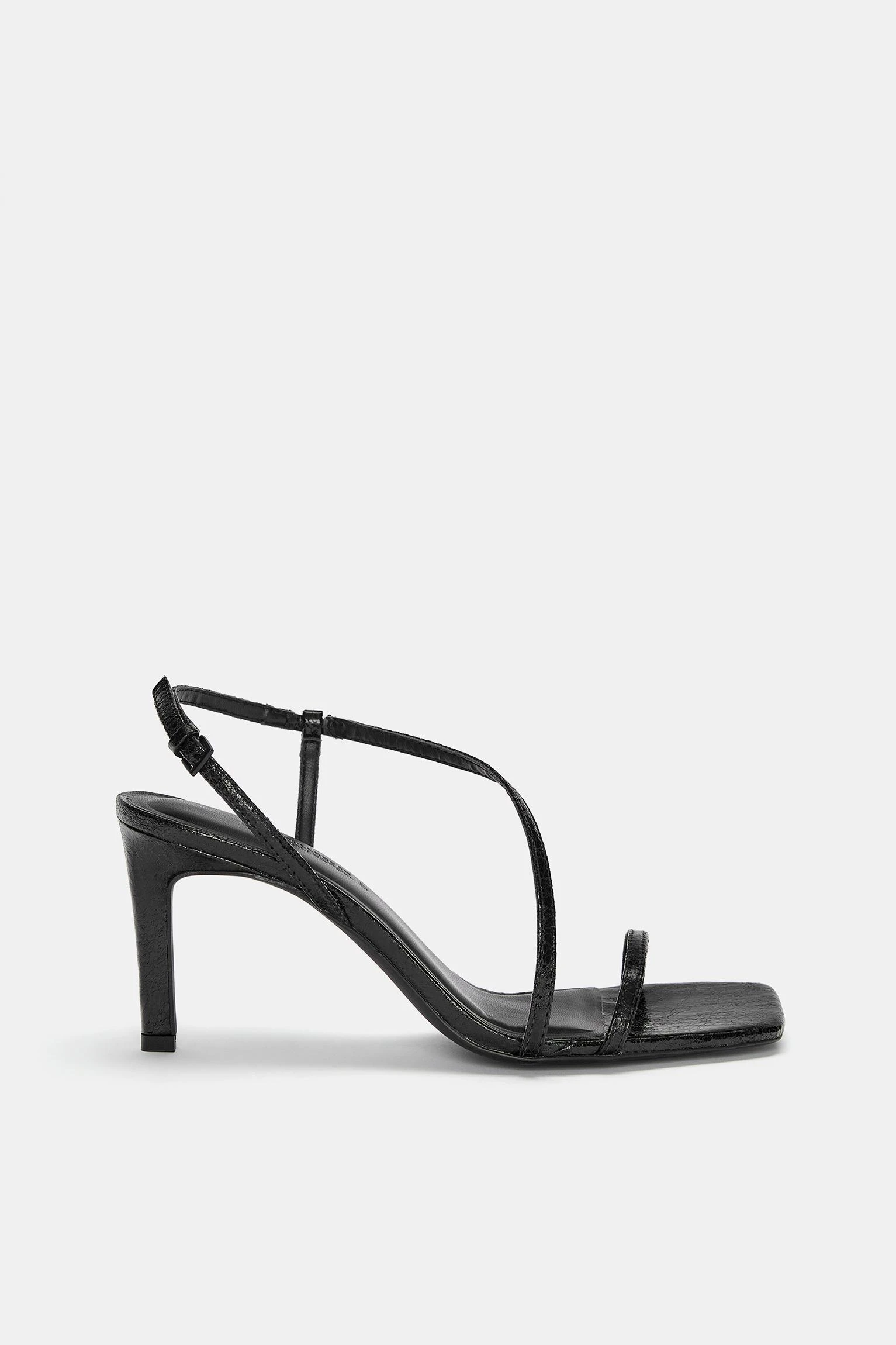 Heeled Sandals With Crossover Straps - Black