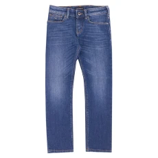 J06 Jean