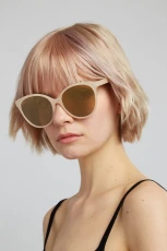 Lilly Round Cat Eye Sunglasses Nude