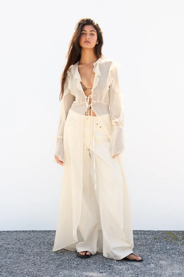 Long Lace-Trimmed Kimono With Ruffles - Ecru