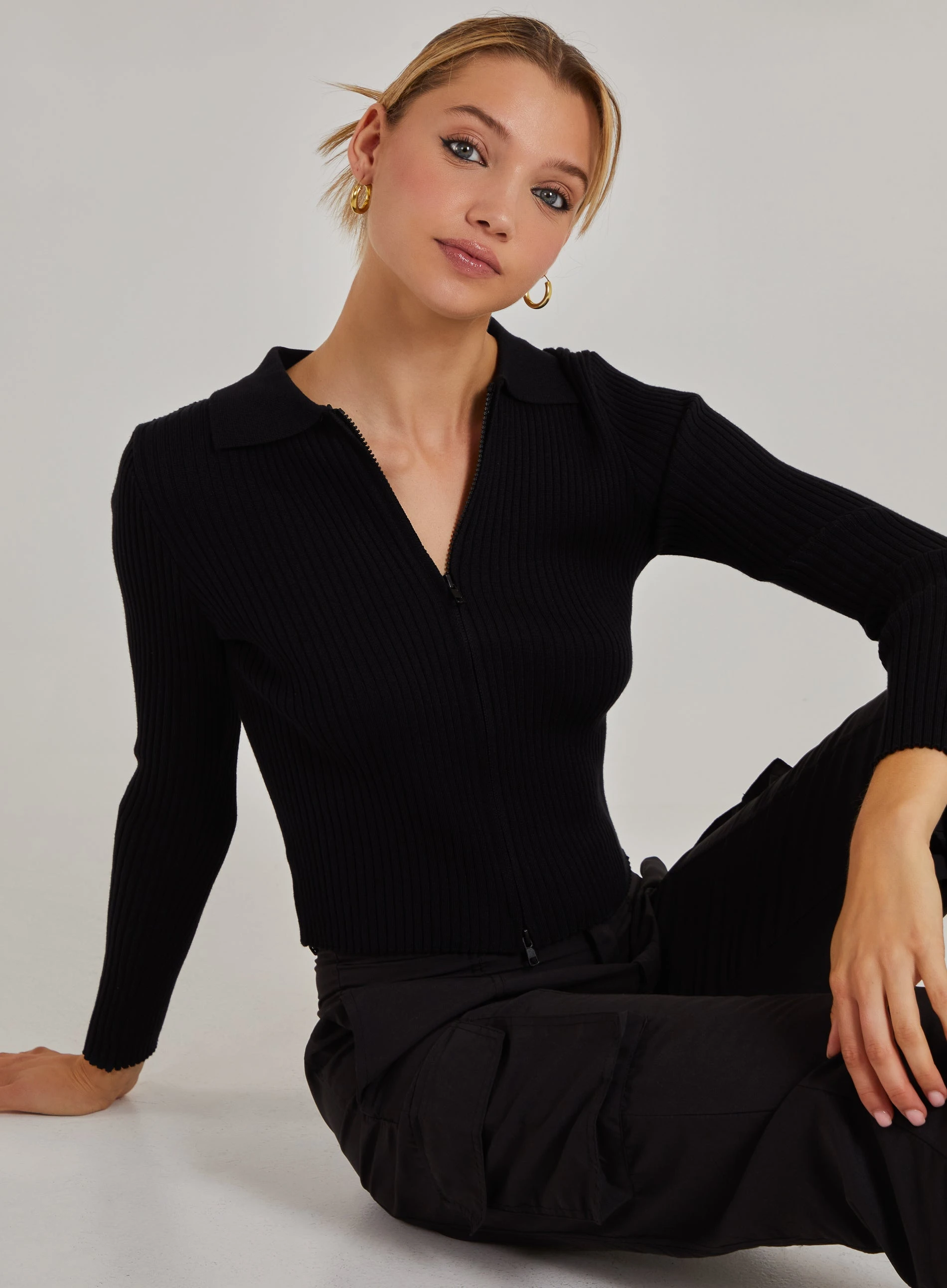 Long Sleeve Zip Up Ribbed Top  - S  - Black