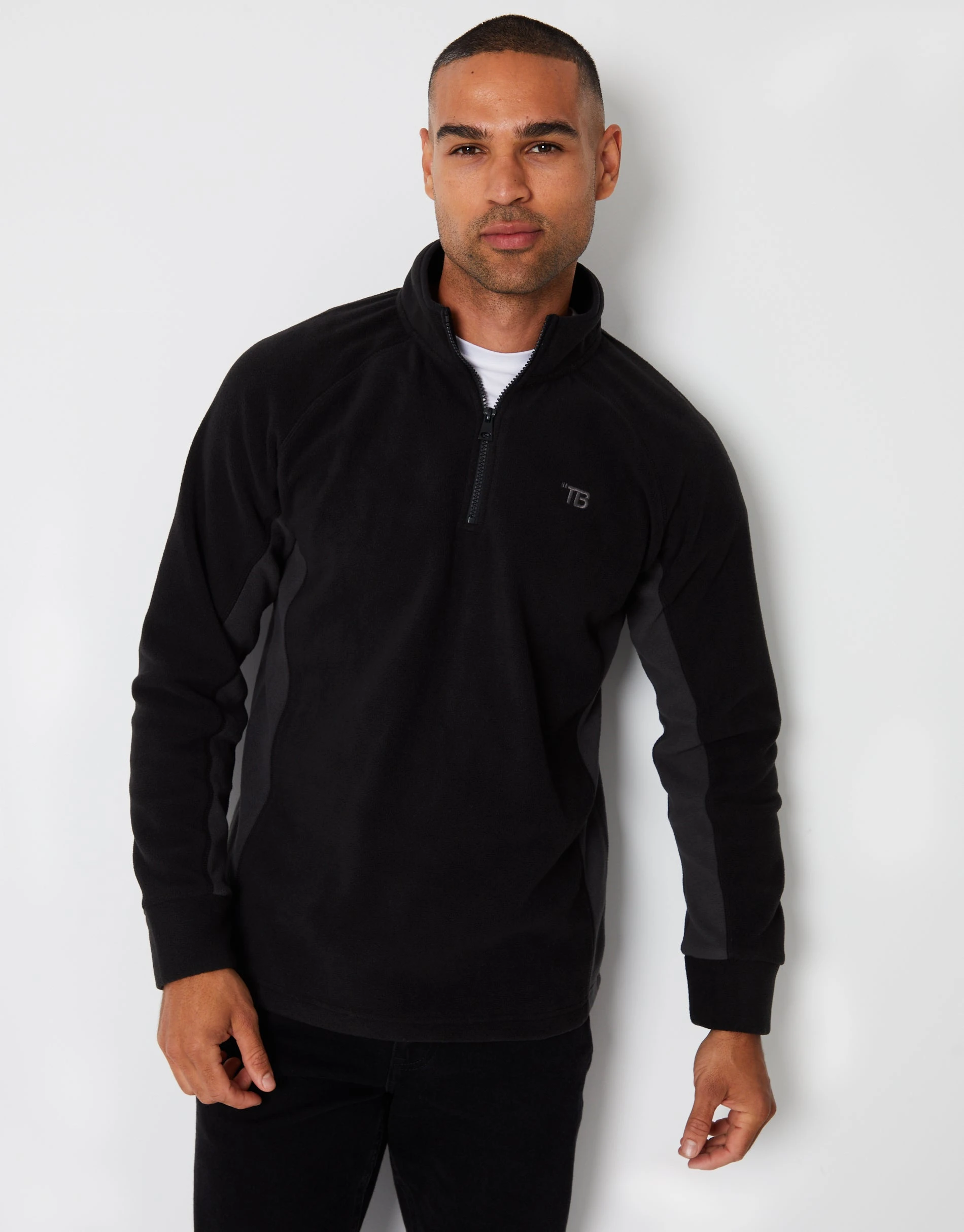 Men's Black Contrast Side Panel Quarter Zip Fleece