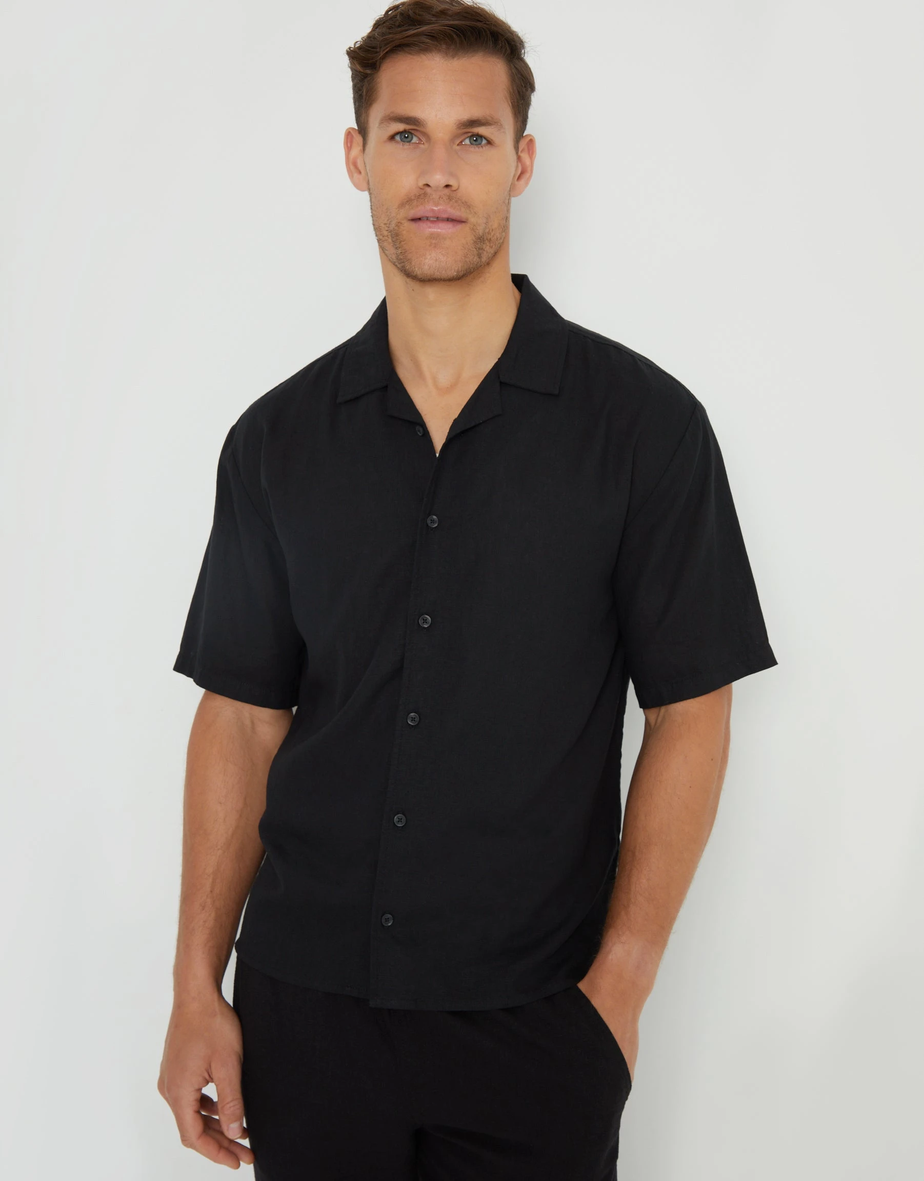 Men's Black Linen Blend Revere Collar Short Sleeve Shirt