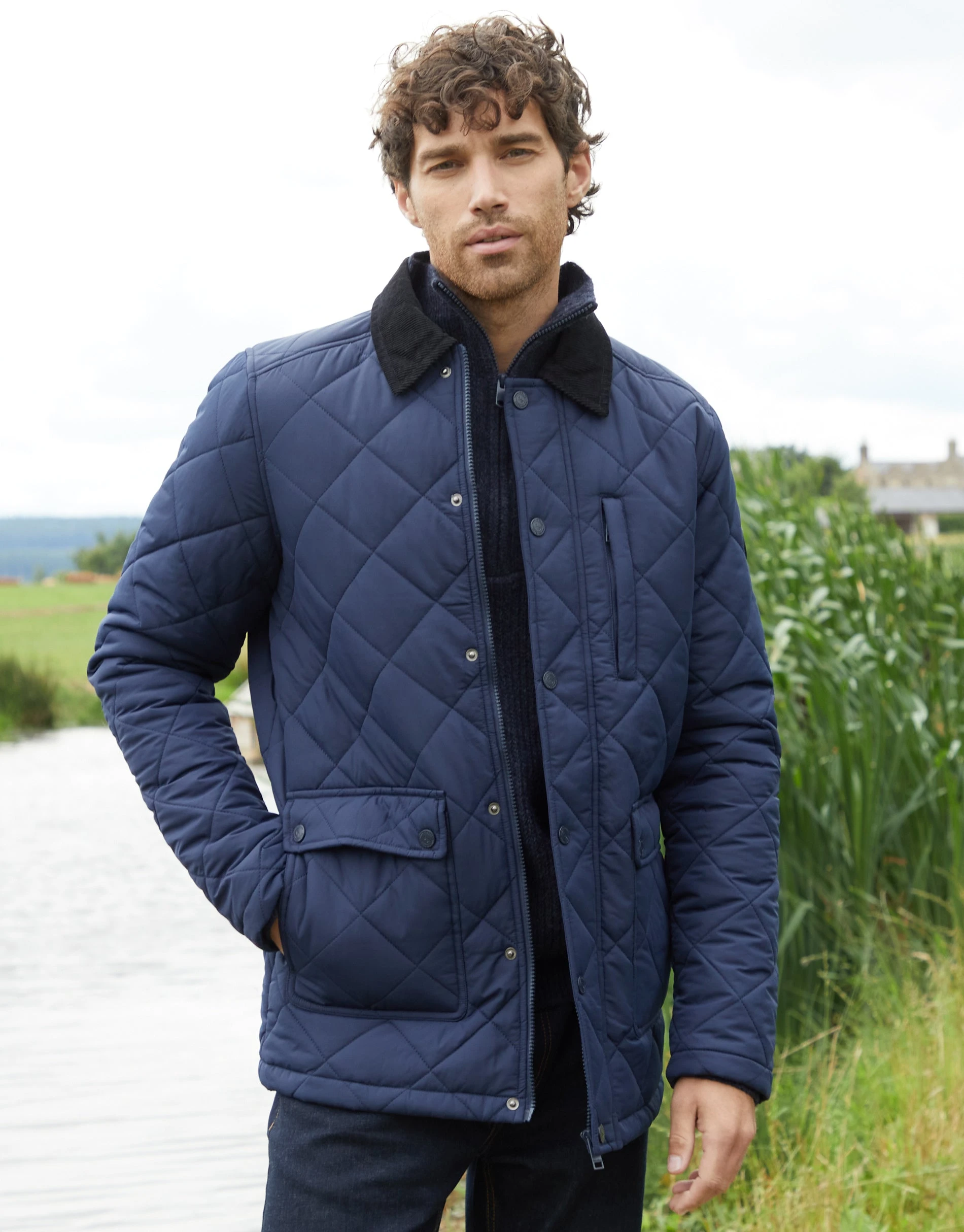 Men's Navy Showerproof Diamond Quilted Collared Jacket