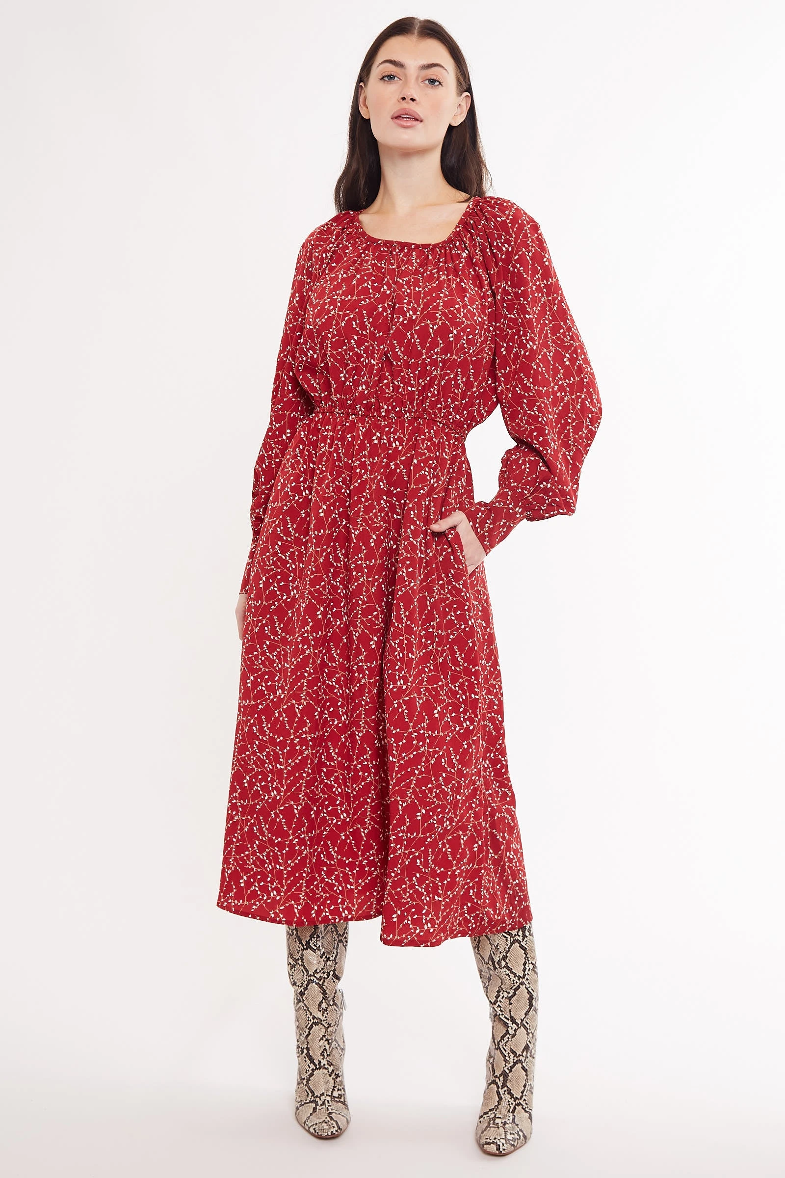 Neelia Sprig Midi Dress in Burgundy - 








  

  

  

  

  

  

  

  

  

  

  

  

  

  

  

  

  

  

  
    
    


   Burgundy

