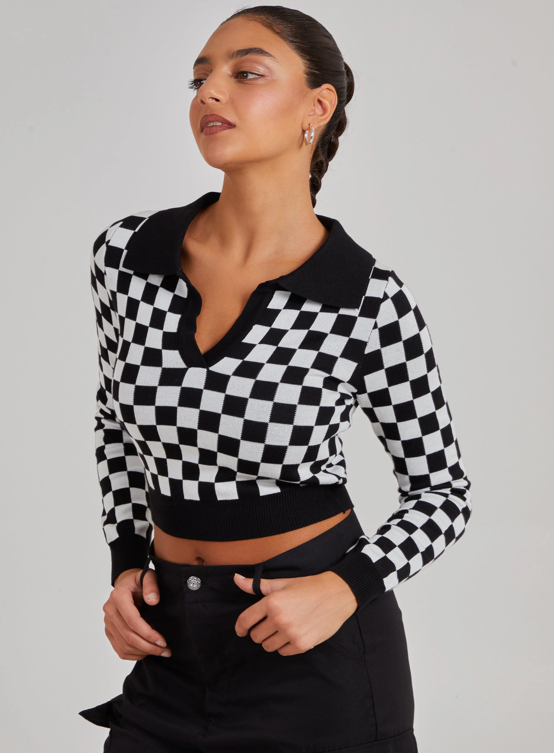 Notch Collar Checkered Top  - M  - Black