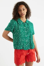 Padma Spot It Print Ruffle Collar Short Sleeve Blouse Green -
red
Padma Spot It Print Ruffle Collar Short Sleeve Blouse Green -
red