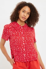 Padma Spot It Print Ruffle Collar Short Sleeve Blouse Red -
red
Padma Spot It Print Ruffle Collar Short Sleeve Blouse Red -
red