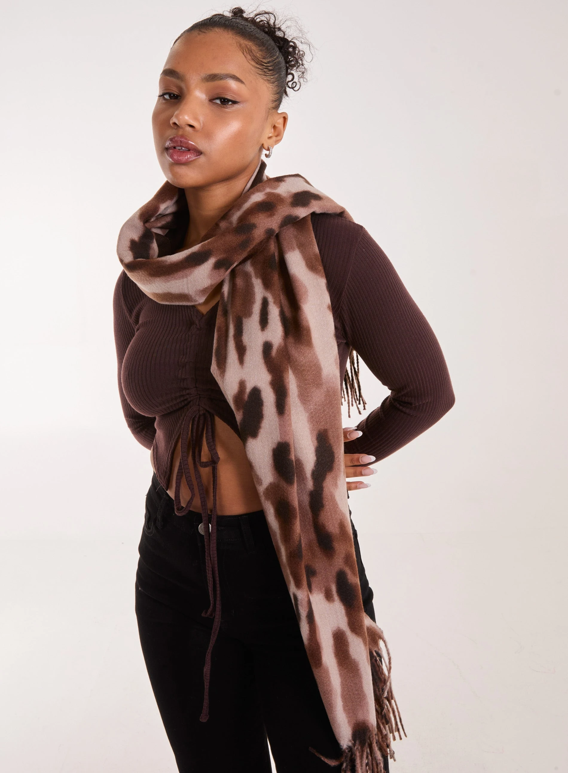 Printed Scarf - ONE - BROWN PATTERN