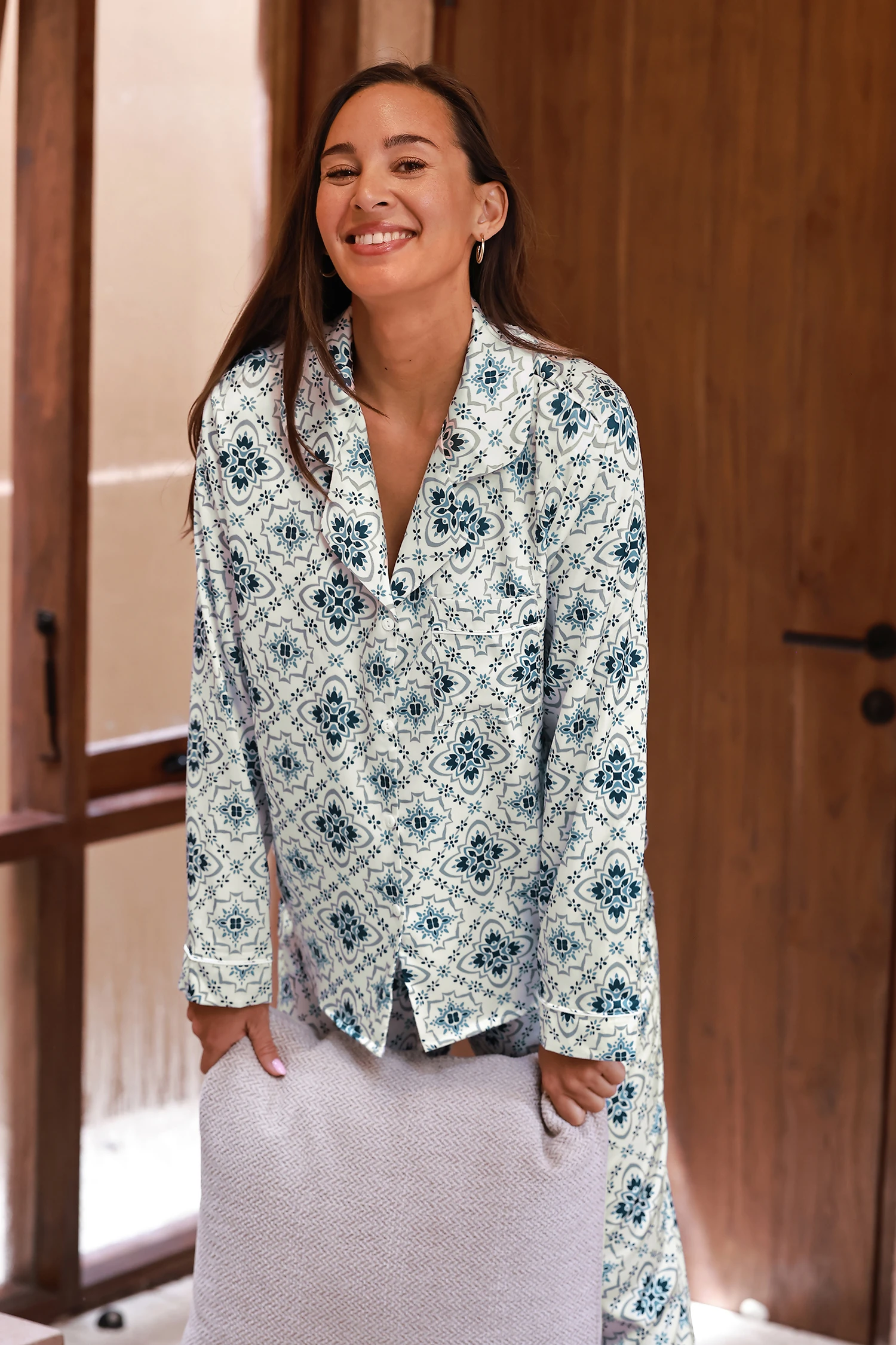 Retro Long Sleeve Top & Pants Pajama Set - White