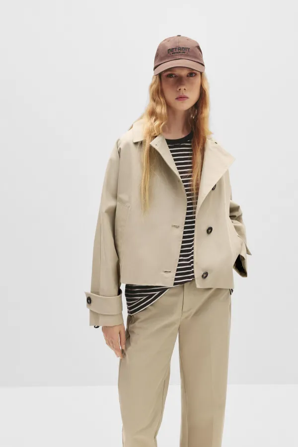 Short Trench Coat With Voluminous Sleeves - Sand