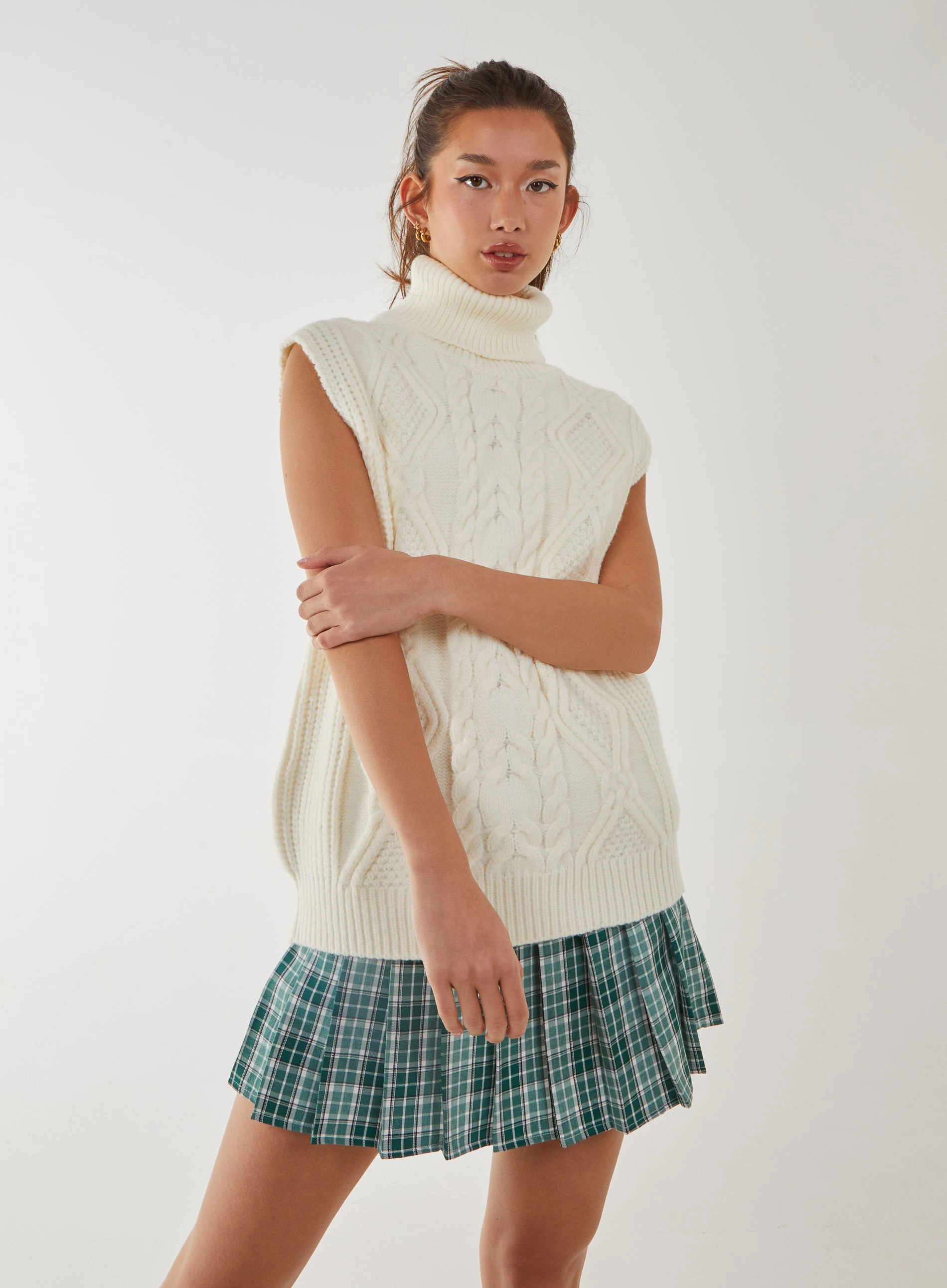 Sleeveless Knit Turtleneck - S/M - Ivory