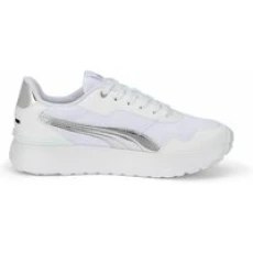 Sports Trainers for Women Puma R78 Voyage Distressed  White