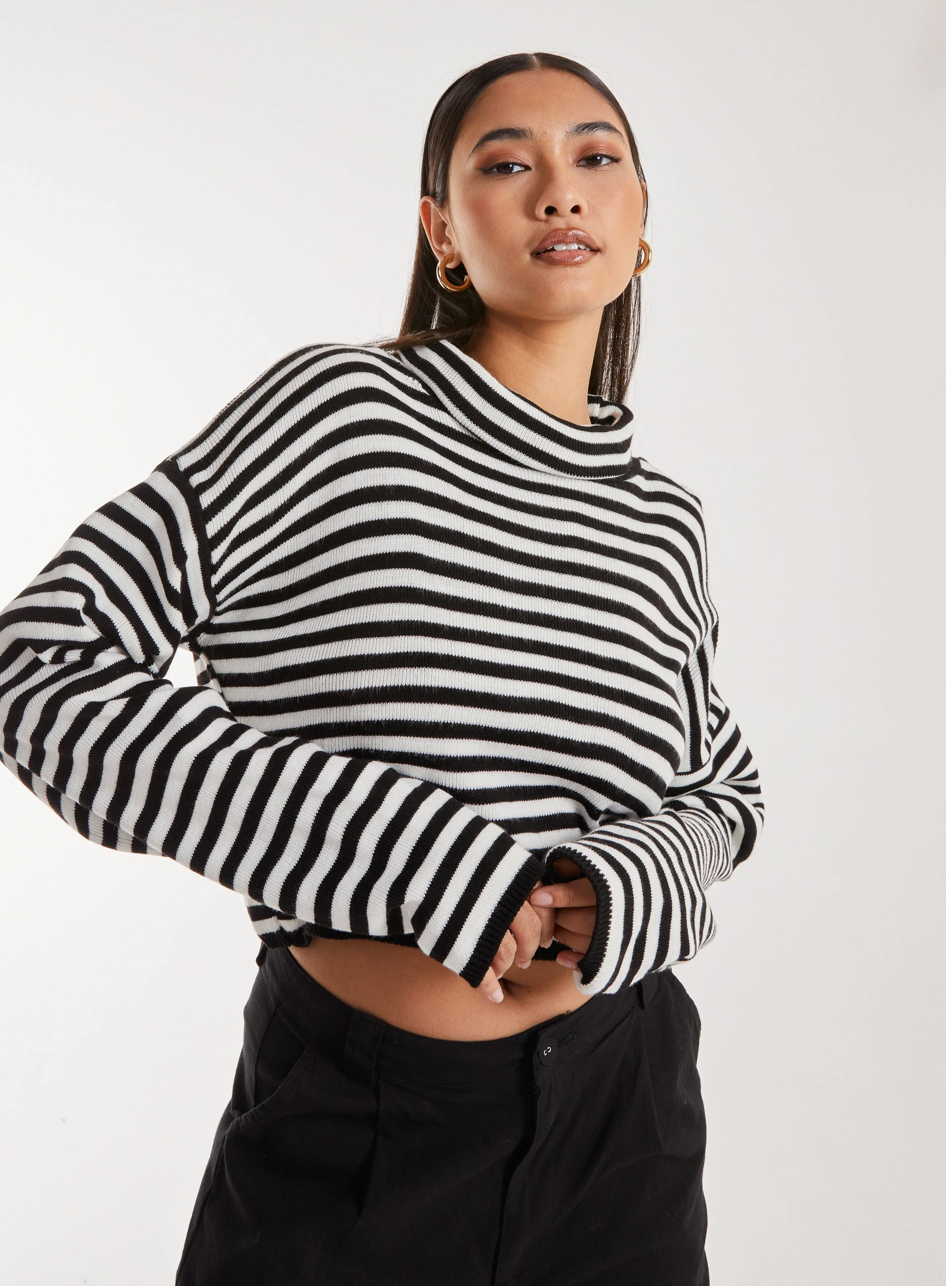 Striped Knitted Turtle Neck Jumper  - L  - Black Pattern