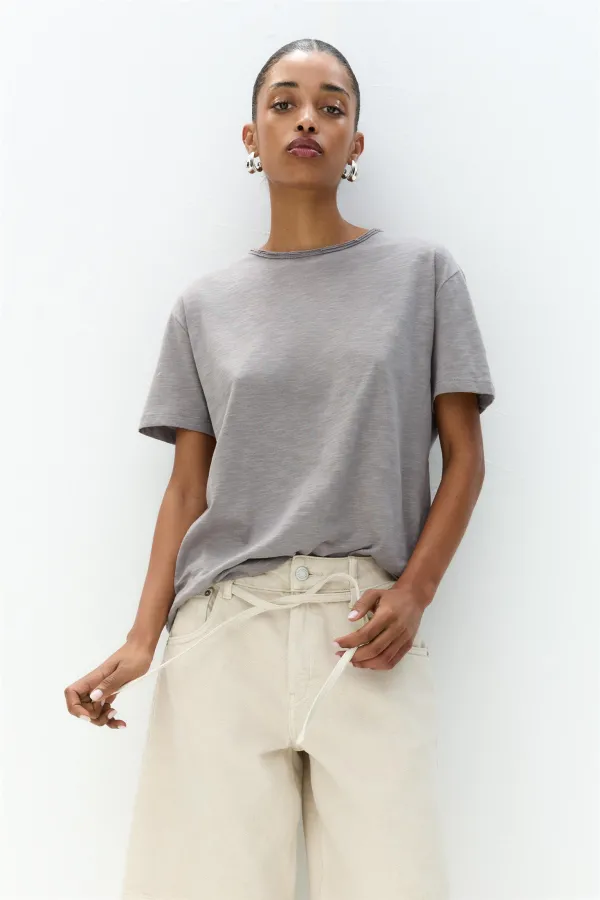 T-Shirt With Unfinished Trims - Grey