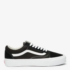Unisex Black/White UA OG Old Skool Trainers
