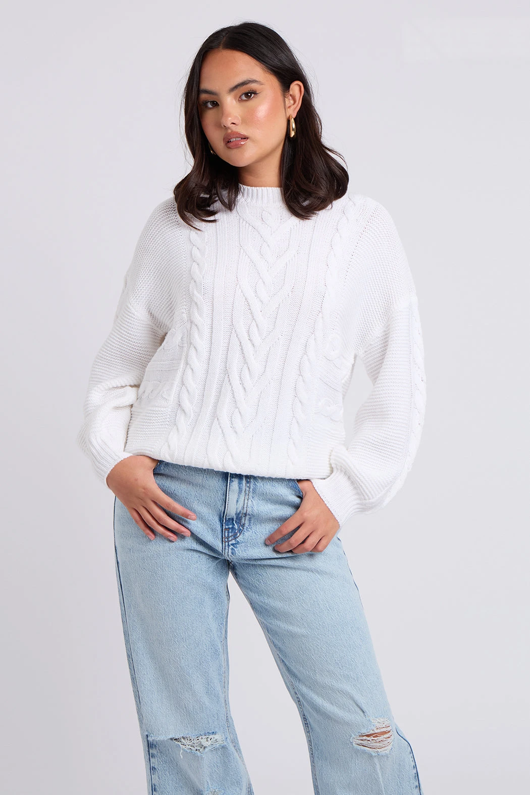 White Cable Crew Neck Jumper /