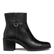 Womens Black Leather Asheel Ankle Boot