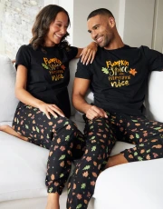 Women's Black Pumpkin Graphic Print Pyjamas (2-Piece Set)