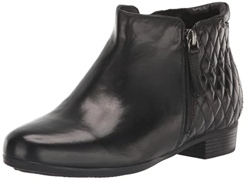 Women's Major Ankle Boot, Black Quilted, 5.5