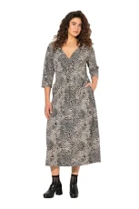 Womenswear Plus Size Curvy Animal Print 3/4 Sleeve Jersey Dress Black 54+ 830921100-54+ Womenswear Plus Size Curvy Animal Print 3/4 Sleeve Jersey Dress Black 54+ 830921100-54+