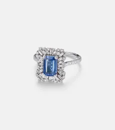 18kt white gold ring with sapphires and diamonds 18kt white gold ring with sapphires and diamonds