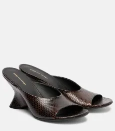 75 snake-effect leather wedge mules