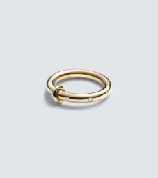 Anillo Ovio de oro de 18 ct con diamantes Anillo Ovio de oro de 18 ct con diamantes