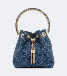 Bolso saco Bon Bon de satén adornado Bolso saco Bon Bon de satén adornado