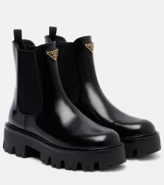 Botas chelsea con plataforma de piel con logo Botas chelsea con plataforma de piel con logo