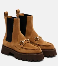Botas chelsea de ante con Horsebit