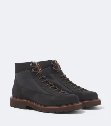 Botas con cordones con ante Botas con cordones con ante