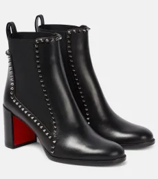 Botines Out Line Spikes de piel Botines Out Line Spikes de piel